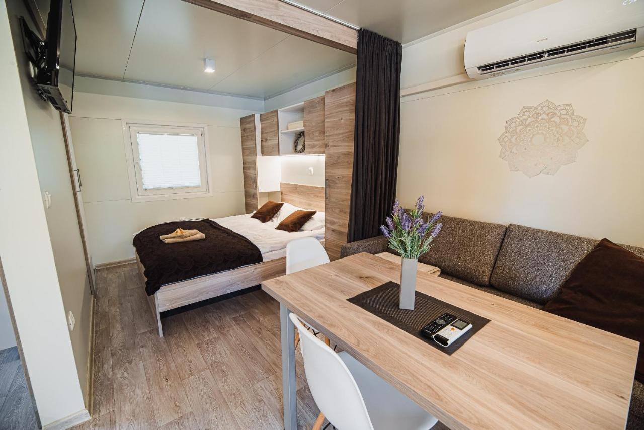 Premium Mobile Tree House With Thermal Riviera Tickets Catez ob Savi Eksteriør billede